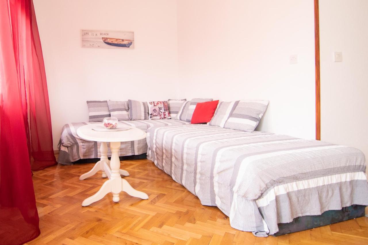 Apartmani Ivana Kaštela Екстериор снимка